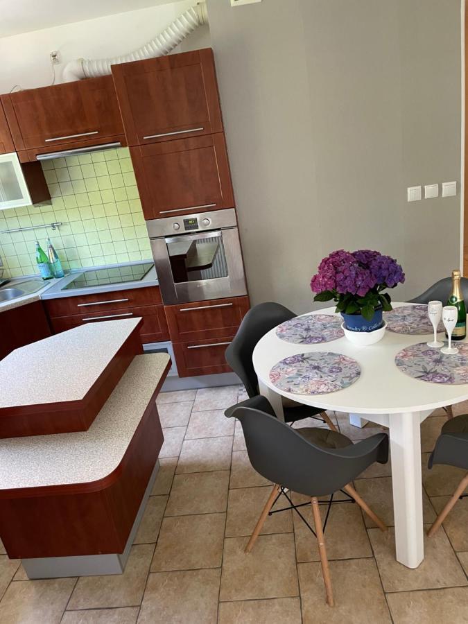 Bellis Apartment ชเตชชิน ภายนอก รูปภาพ